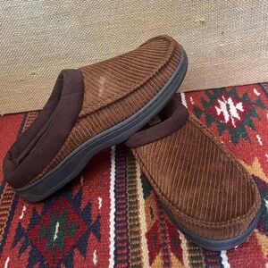 Dearfoams men's sleepers size Small